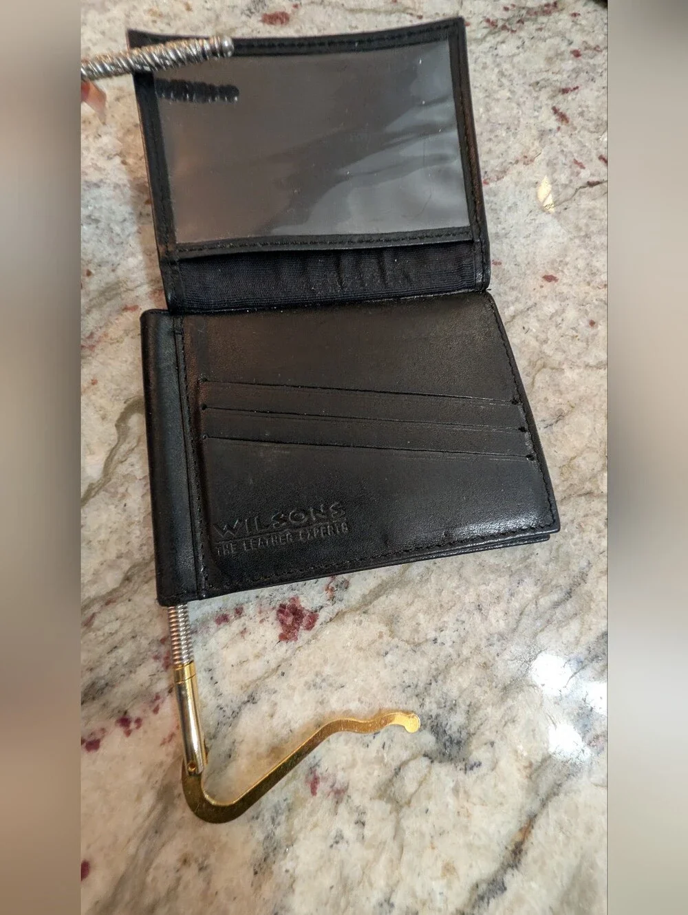 WIlsons Leather Experts Men's Wallet & Money Clip Gold Tone Trifold Black Unused